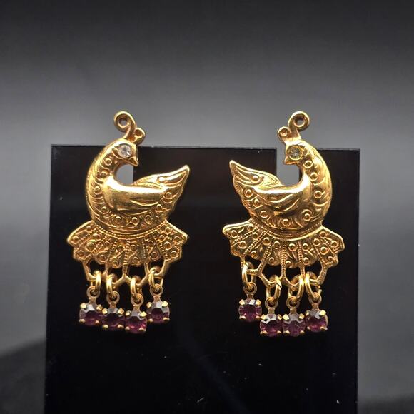 Avon 1994 Peacock Dangle Earrings Gold Tone Purple Bead Bird Vintage - Picture 1 of 11